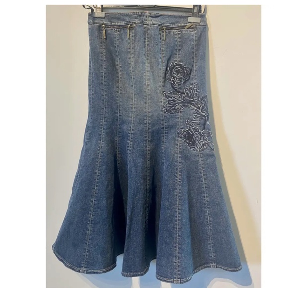 Roberto Cavalli Denim Skirt with Embroidery - Picture 9 of 17